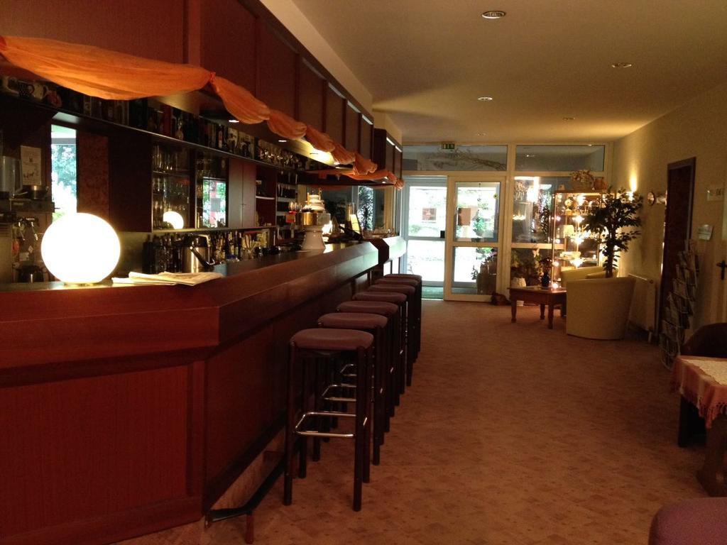 Landhotel Trampe ภายนอก รูปภาพ